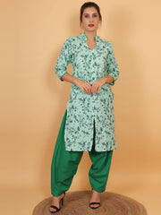 Women Green Floral Printed Cotton Kurti with One Side Pocket