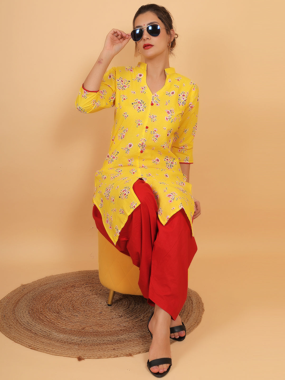 Women Yellow Floral Printed Cotton Kurta with One Side Pocket